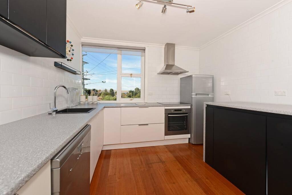 Vila The Tassie - Luxury With Panoramic Water Views Hobart Exteriér fotografie